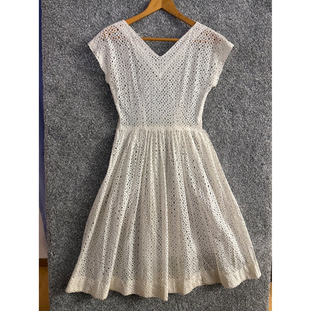 Vintage Eyelet Lace Dress XS White Fit Flare Tea Length V-Neck Cottagecore Retro